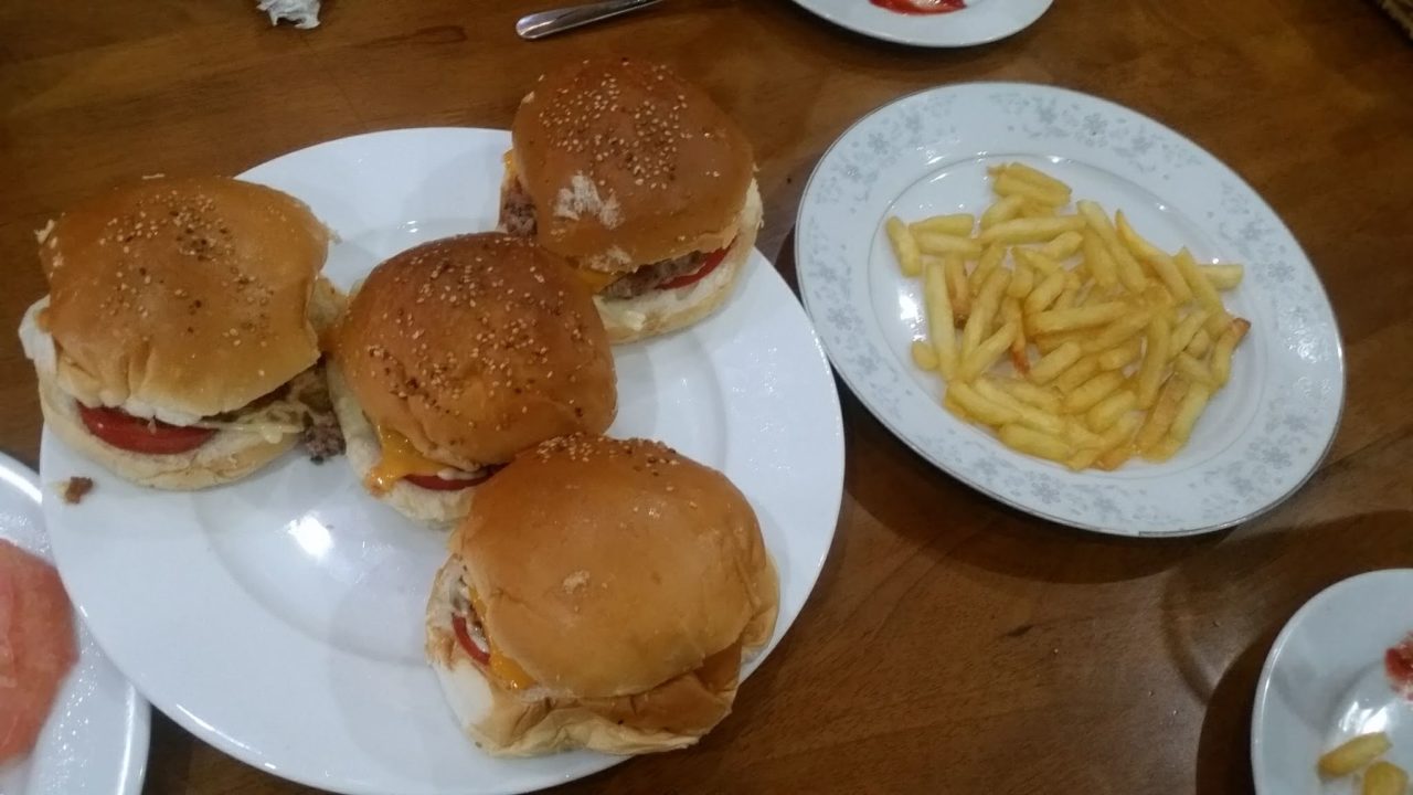 Volunteer House Da Nang Burgers
